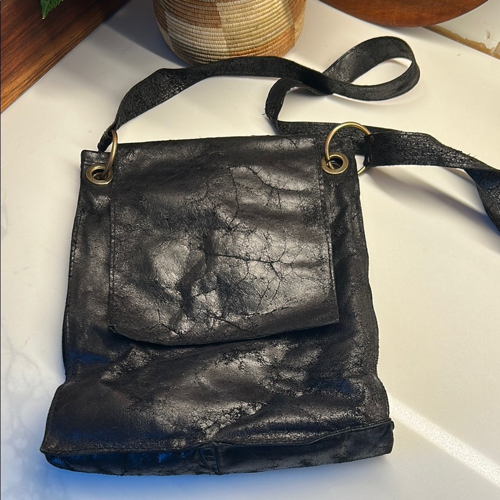 Made in Spain 🇪🇸 Black Leather Messenger Crossbody Bag/Purse Unisex